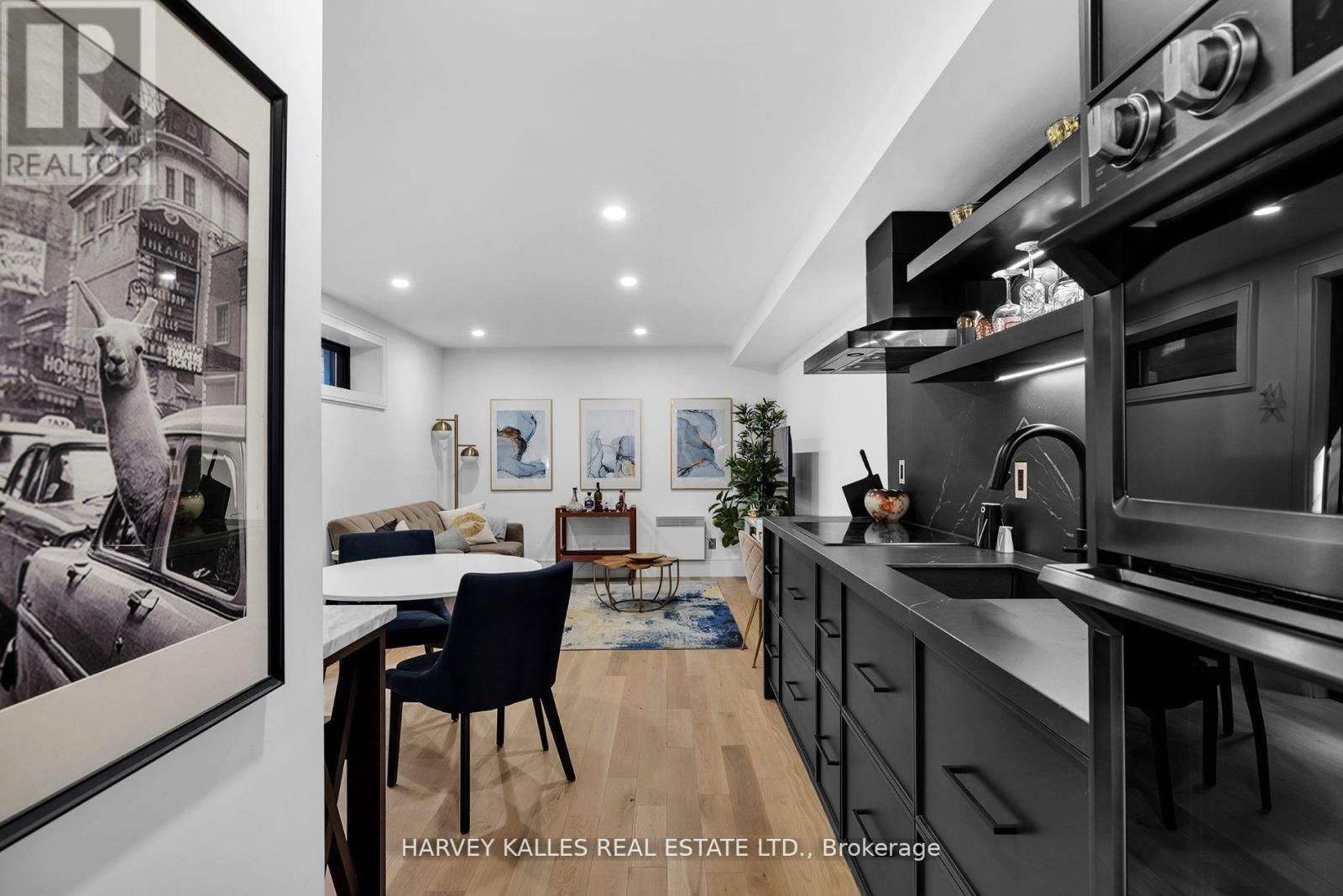 274 CARLTON STREET Image 31