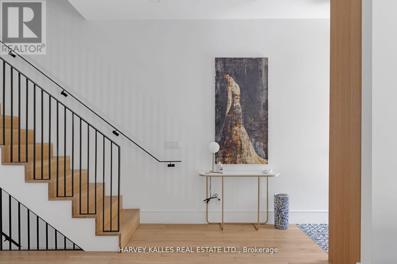 274 CARLTON STREET Image 4