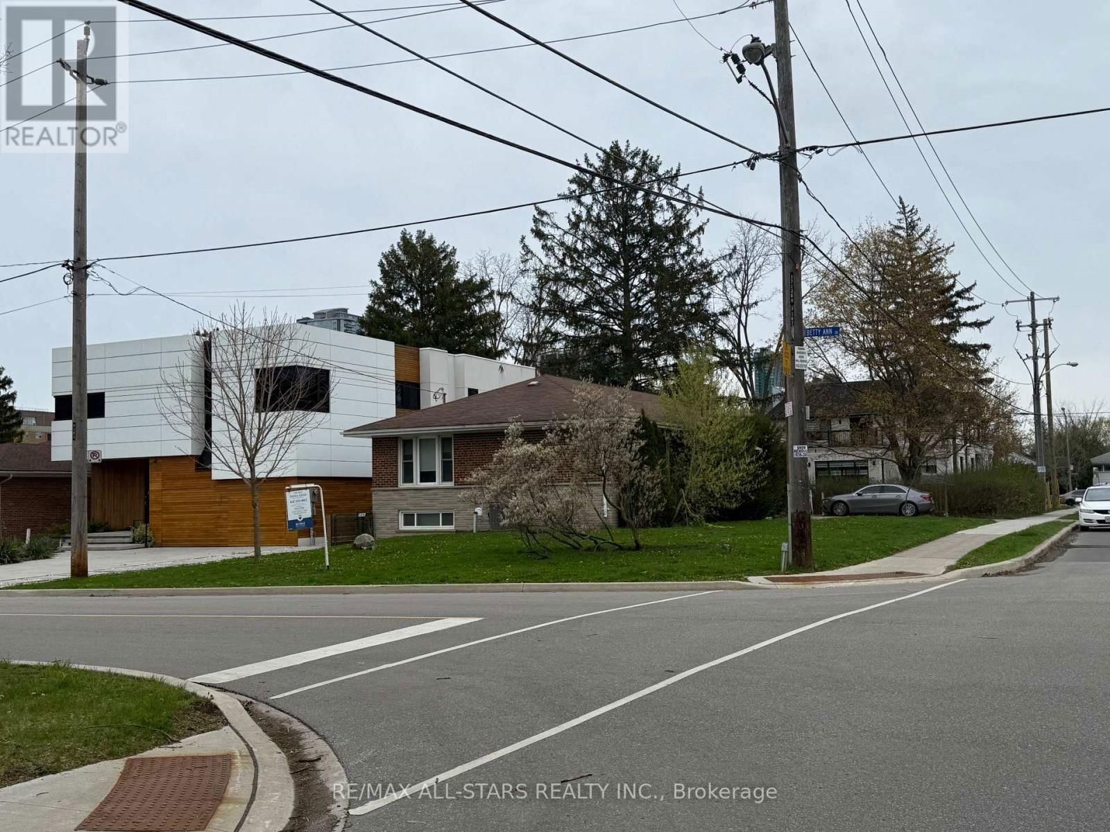 105 BETTY ANN DRIVE Image 17