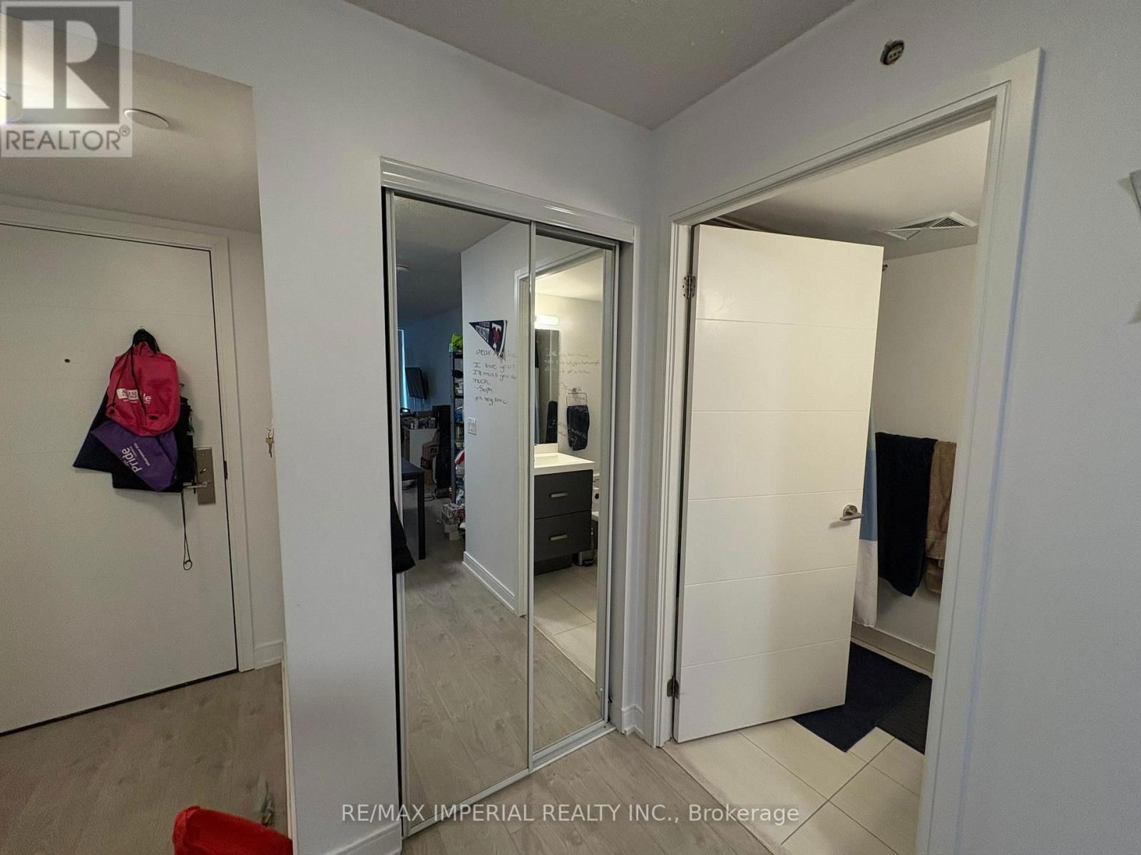 309 - 50 WELLESLEY STREET Image 10