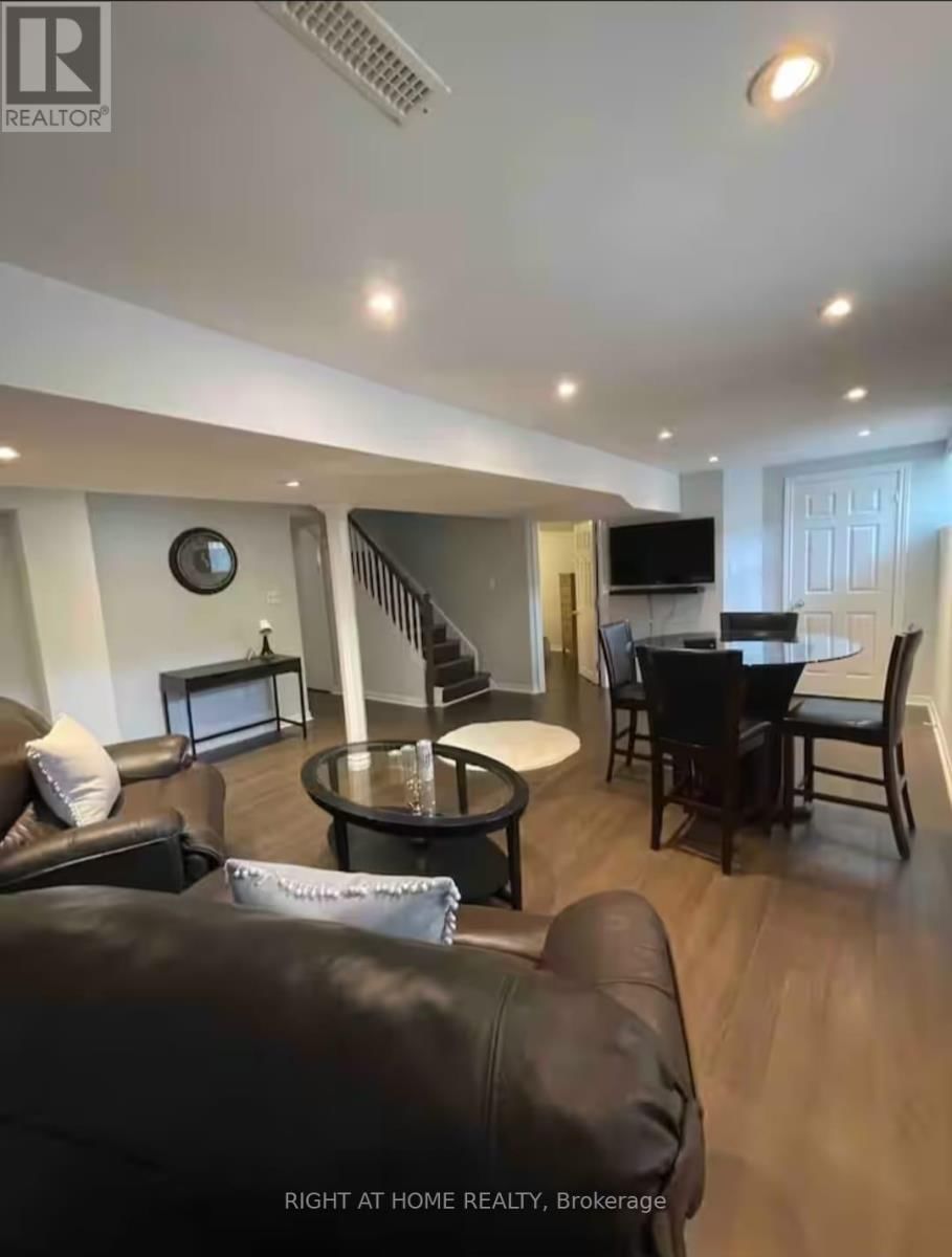 18 RAVENROCK COURT Image 10