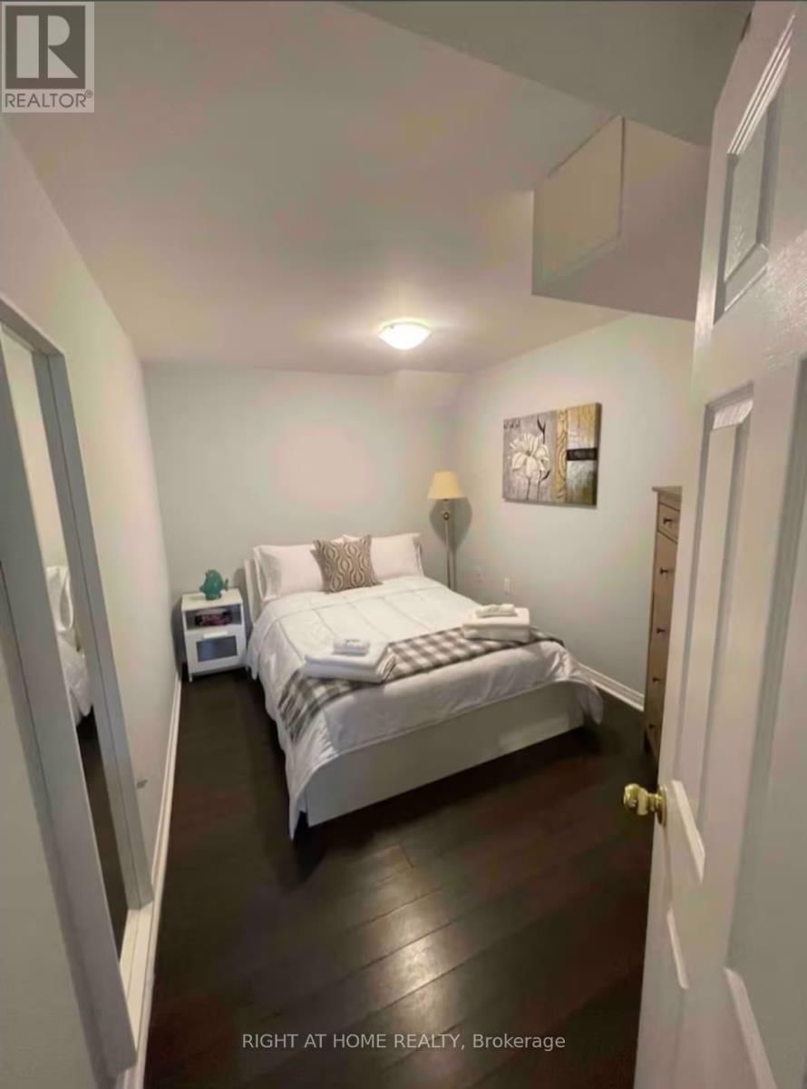 18 RAVENROCK COURT Image 13