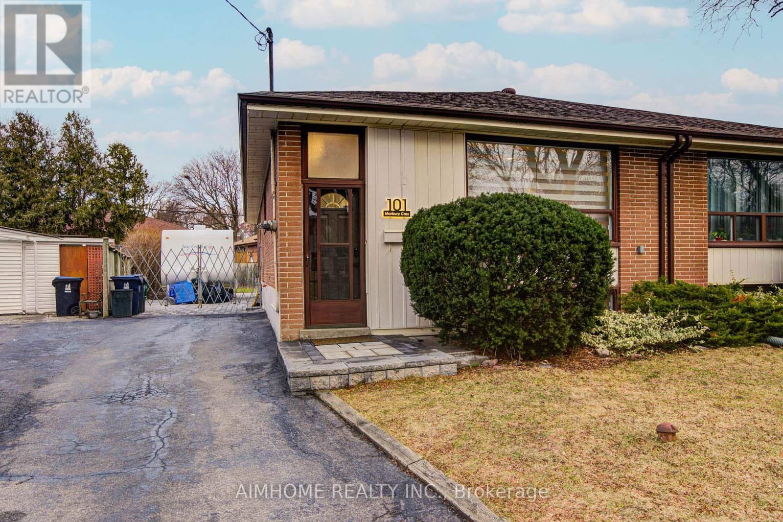 101 MARBURY CRESCENT Image 2