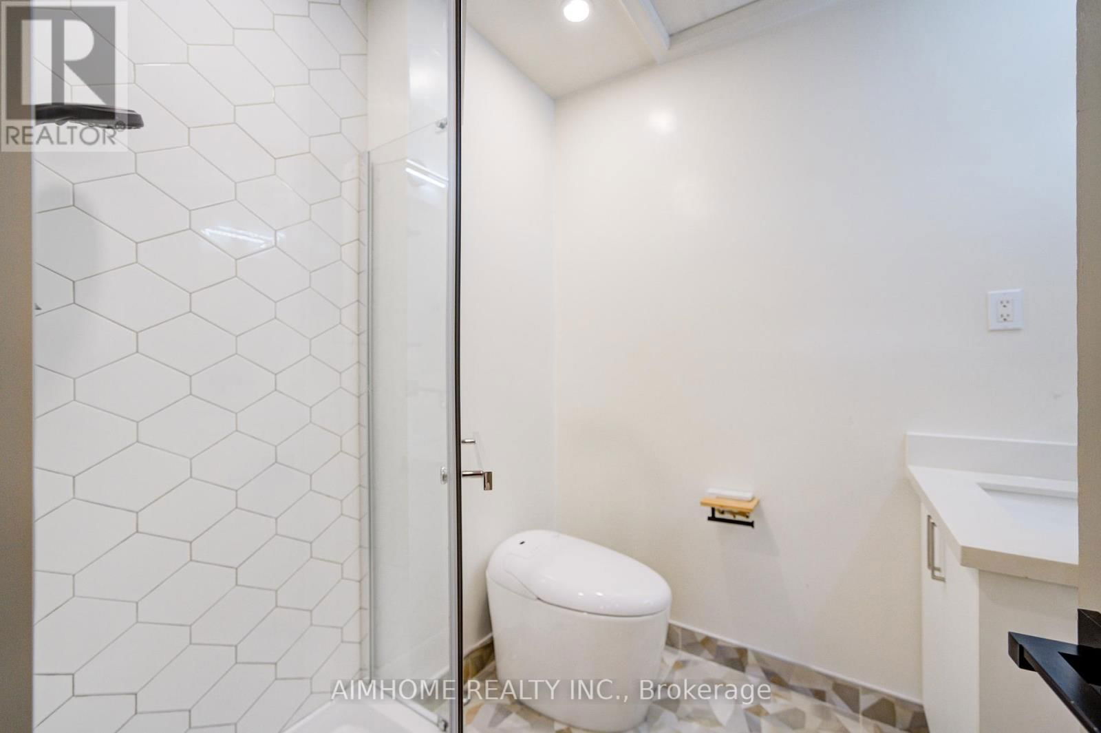 101 MARBURY CRESCENT Image 21
