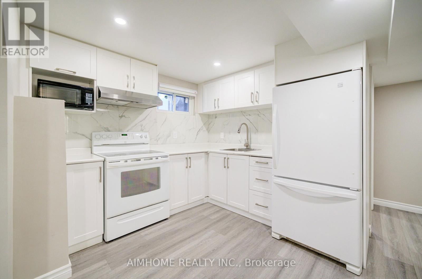 101 MARBURY CRESCENT Image 33