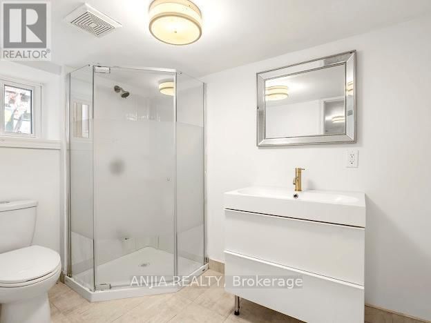165 HOWLAND AVENUE Image 30