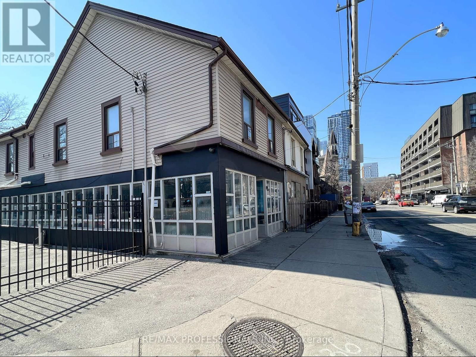 main - 345 DUNDAS STREET EAST Image 1