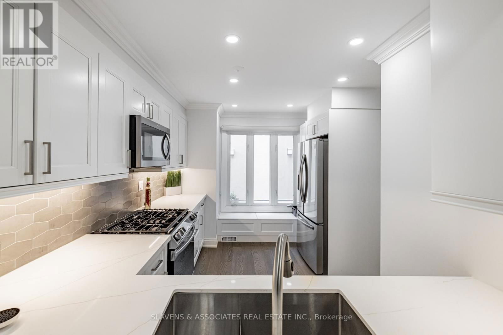 1 - 1356 BATHURST STREET Image 11