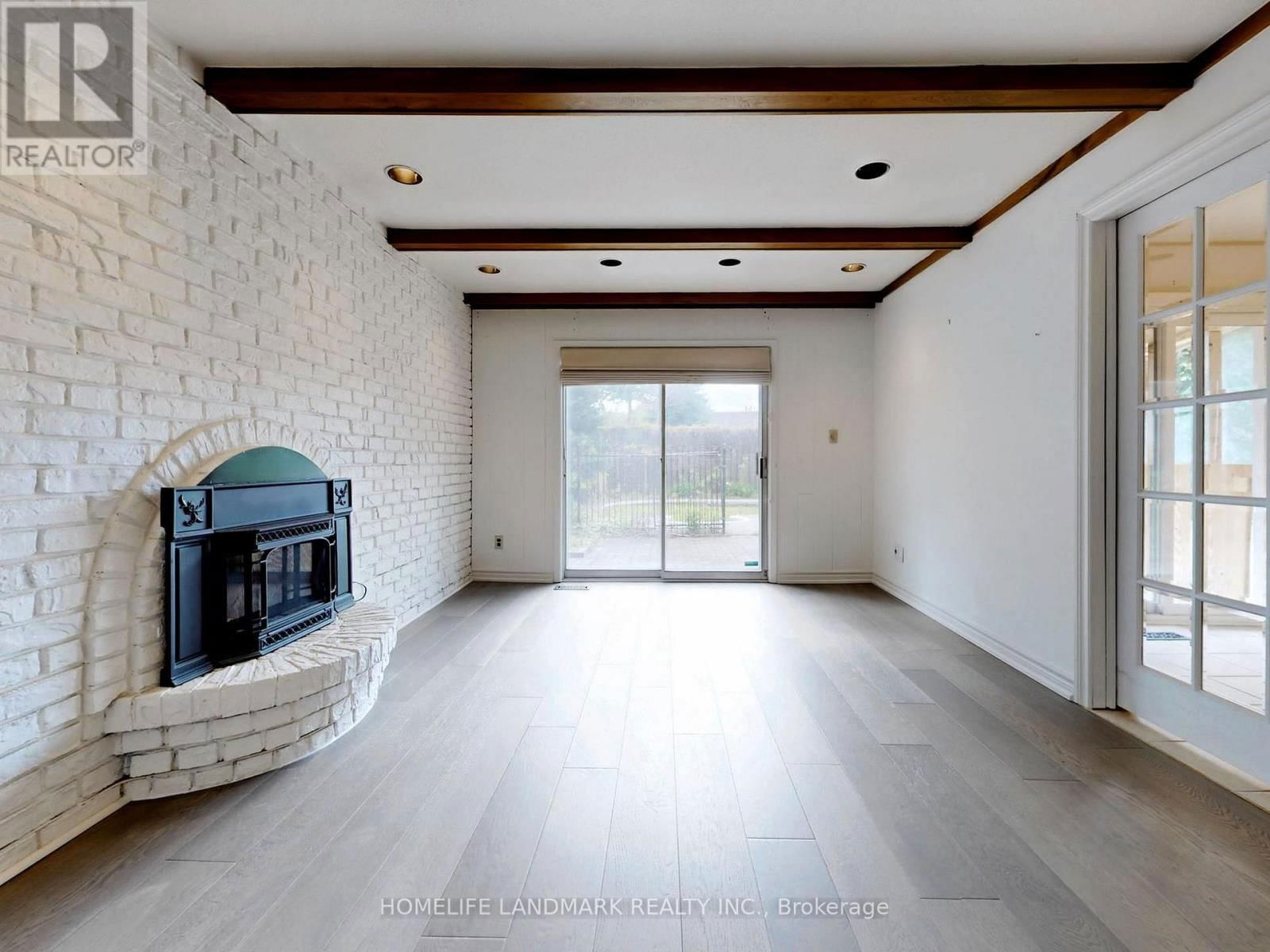 714 CONACHER DRIVE Image 17