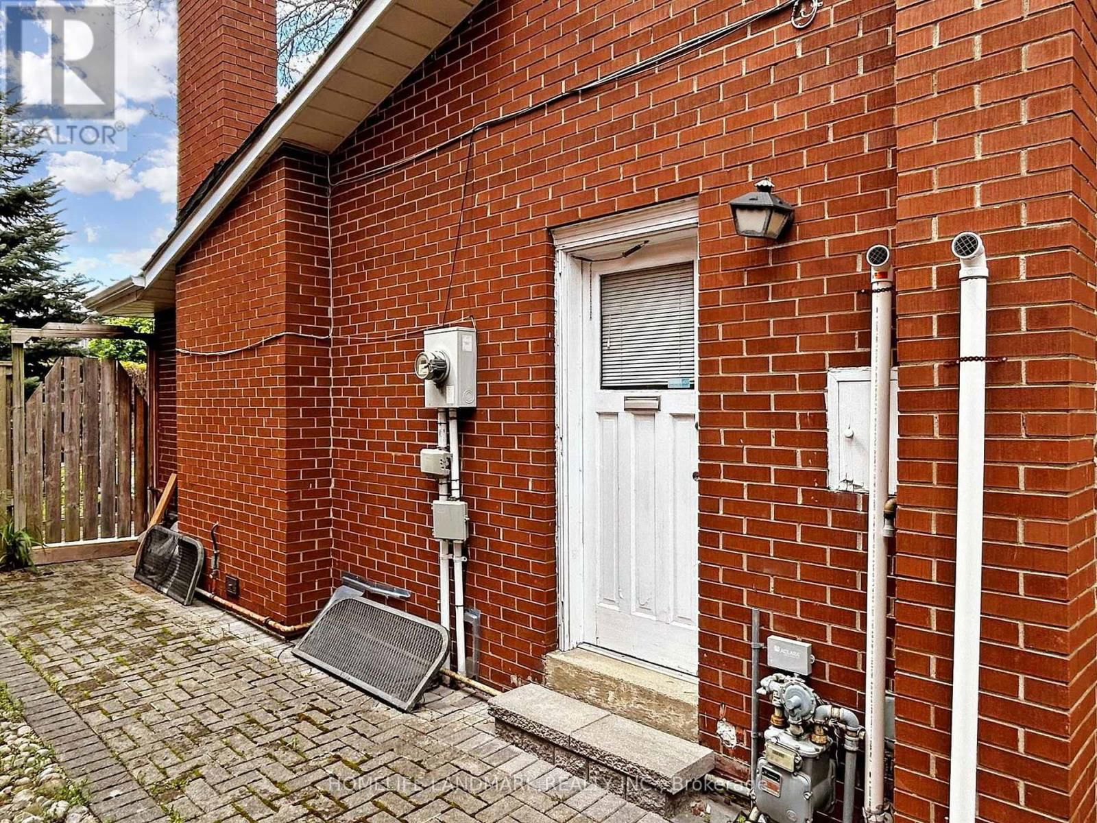 714 CONACHER DRIVE Image 30