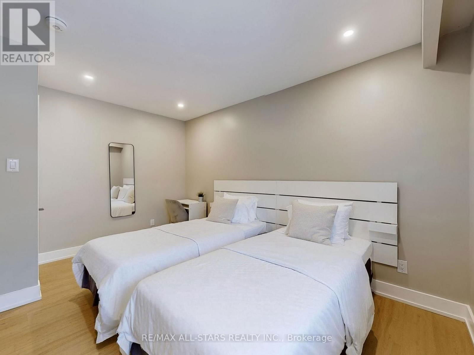 105 BETTY ANN DRIVE Image 17