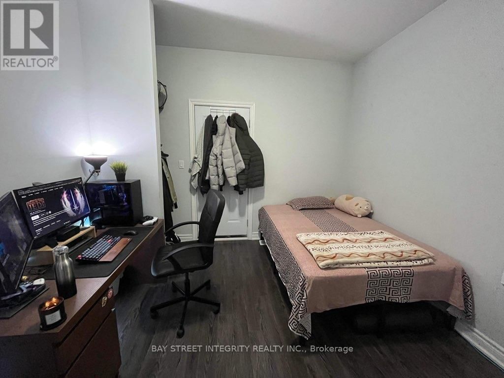 A - 18 D'ARCY STREET Image 4