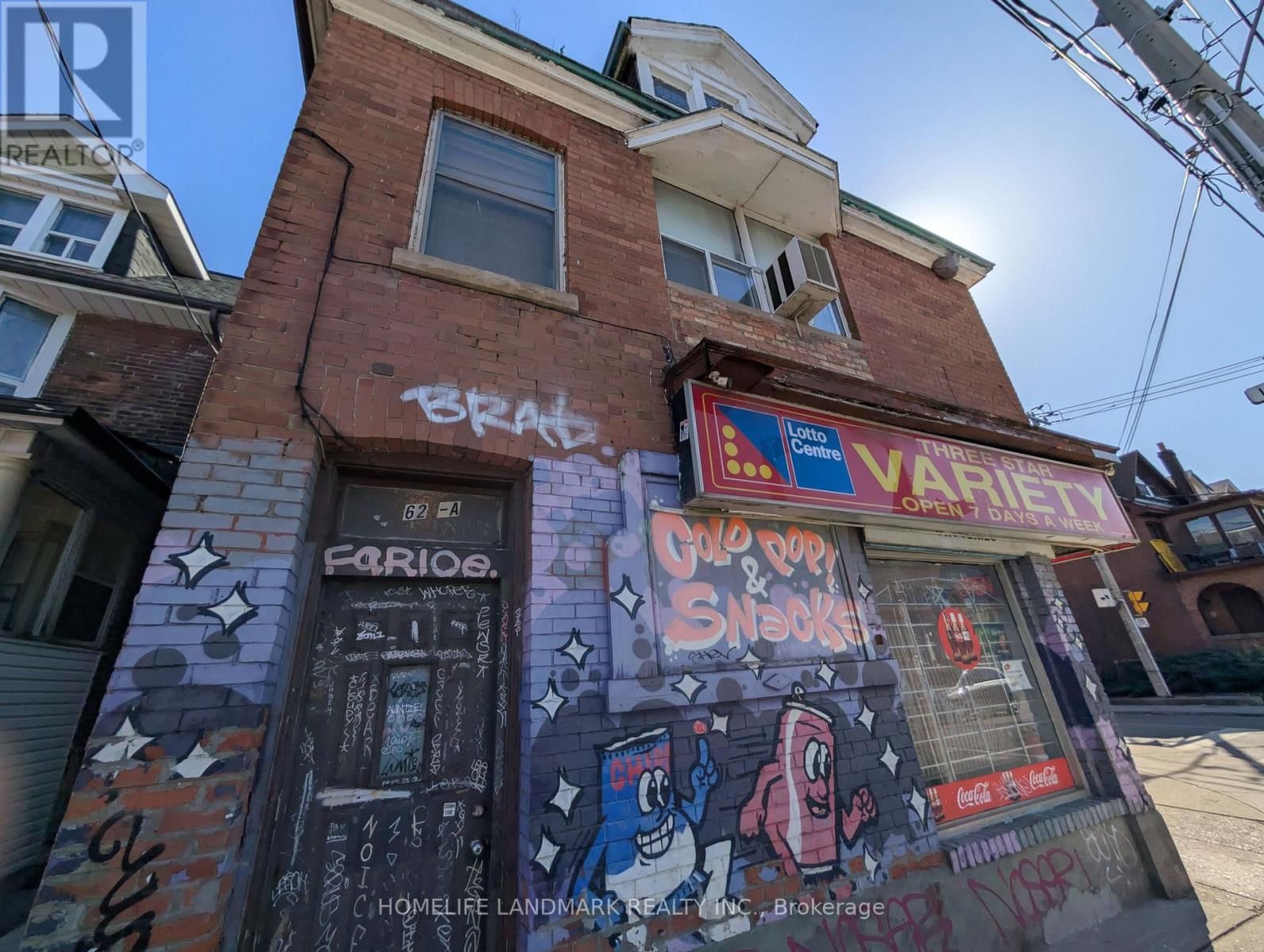 621 BATHURST STREET Image 3