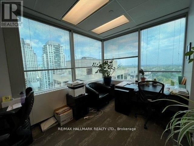 1510 - 5001 YONGE STREET Image 12