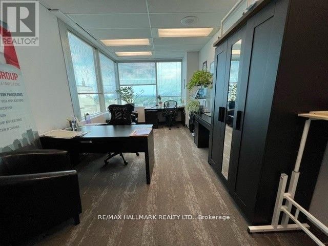 1510 - 5001 YONGE STREET Image 9