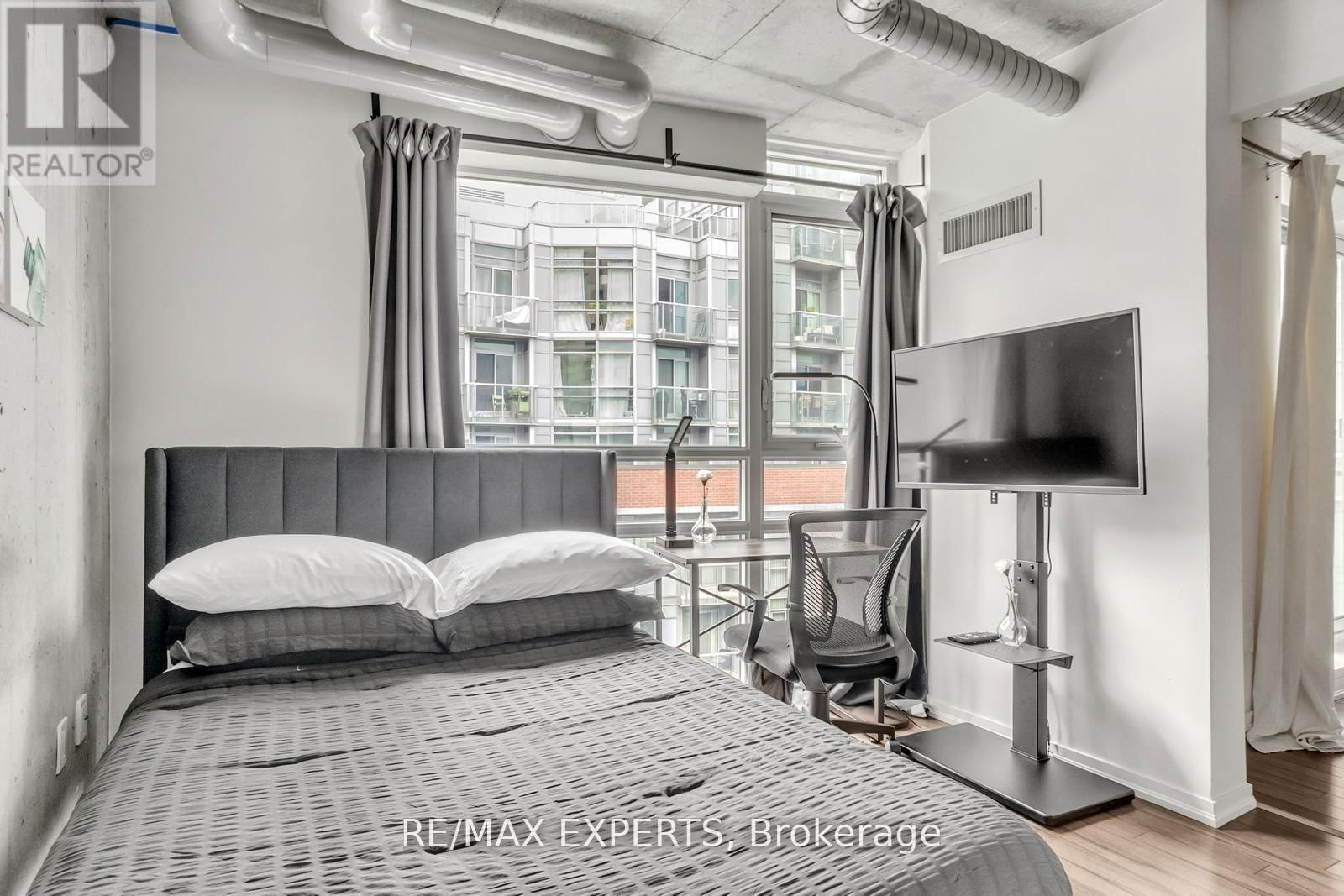 711 - 170 SUDBURY STREET Image 11