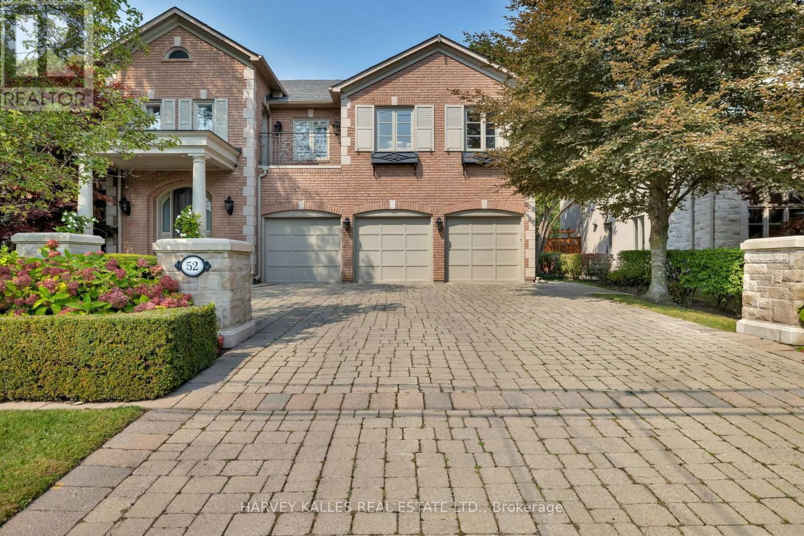 52 BERKINDALE DRIVE Image 1