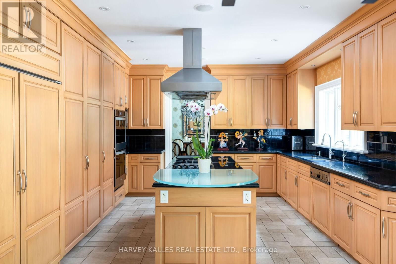 52 BERKINDALE DRIVE Image 11