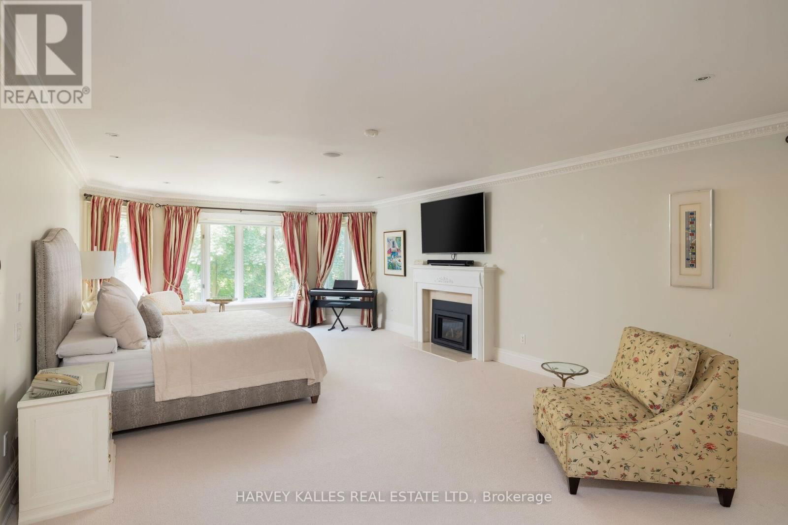 52 BERKINDALE DRIVE Image 17