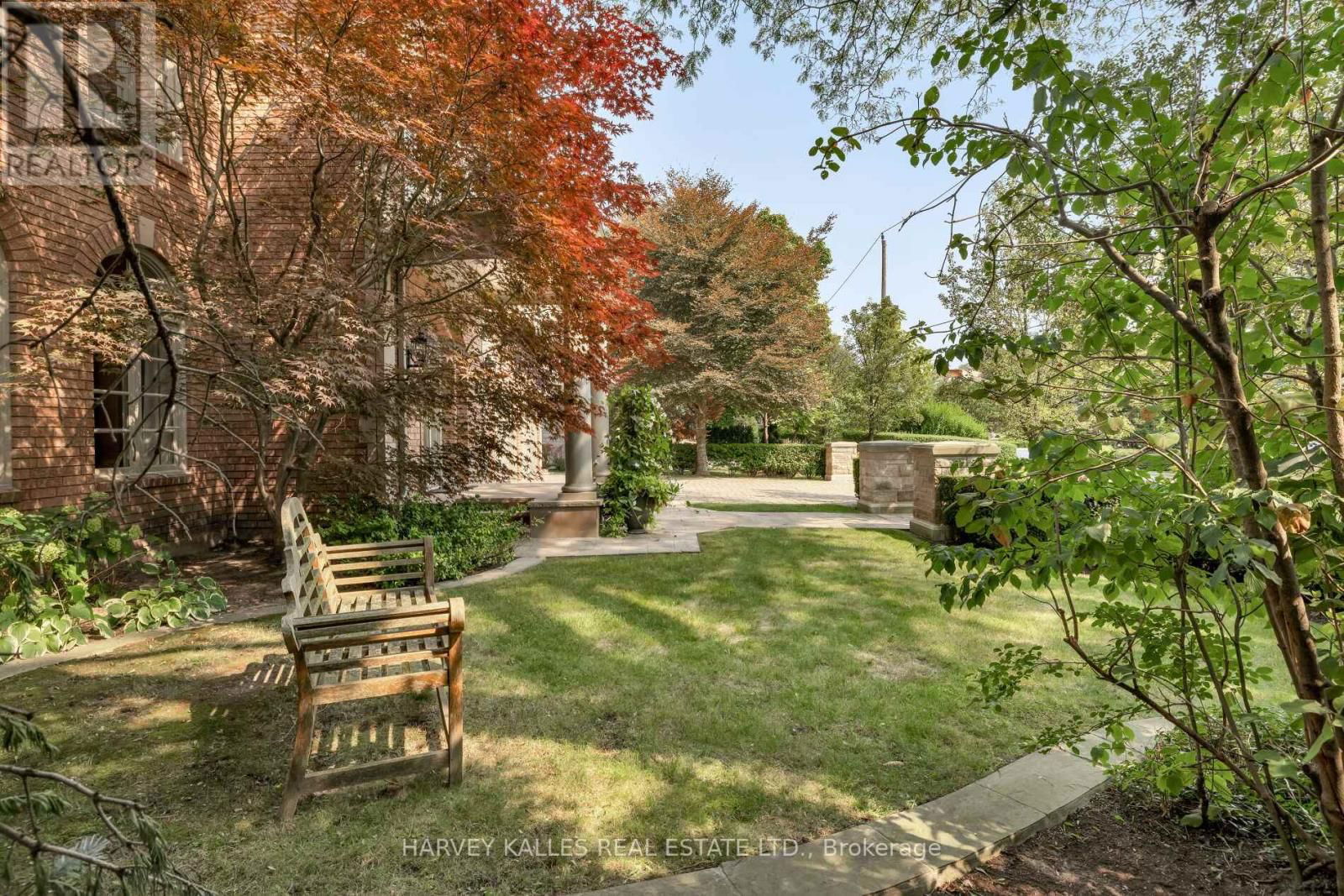 52 BERKINDALE DRIVE Image 3