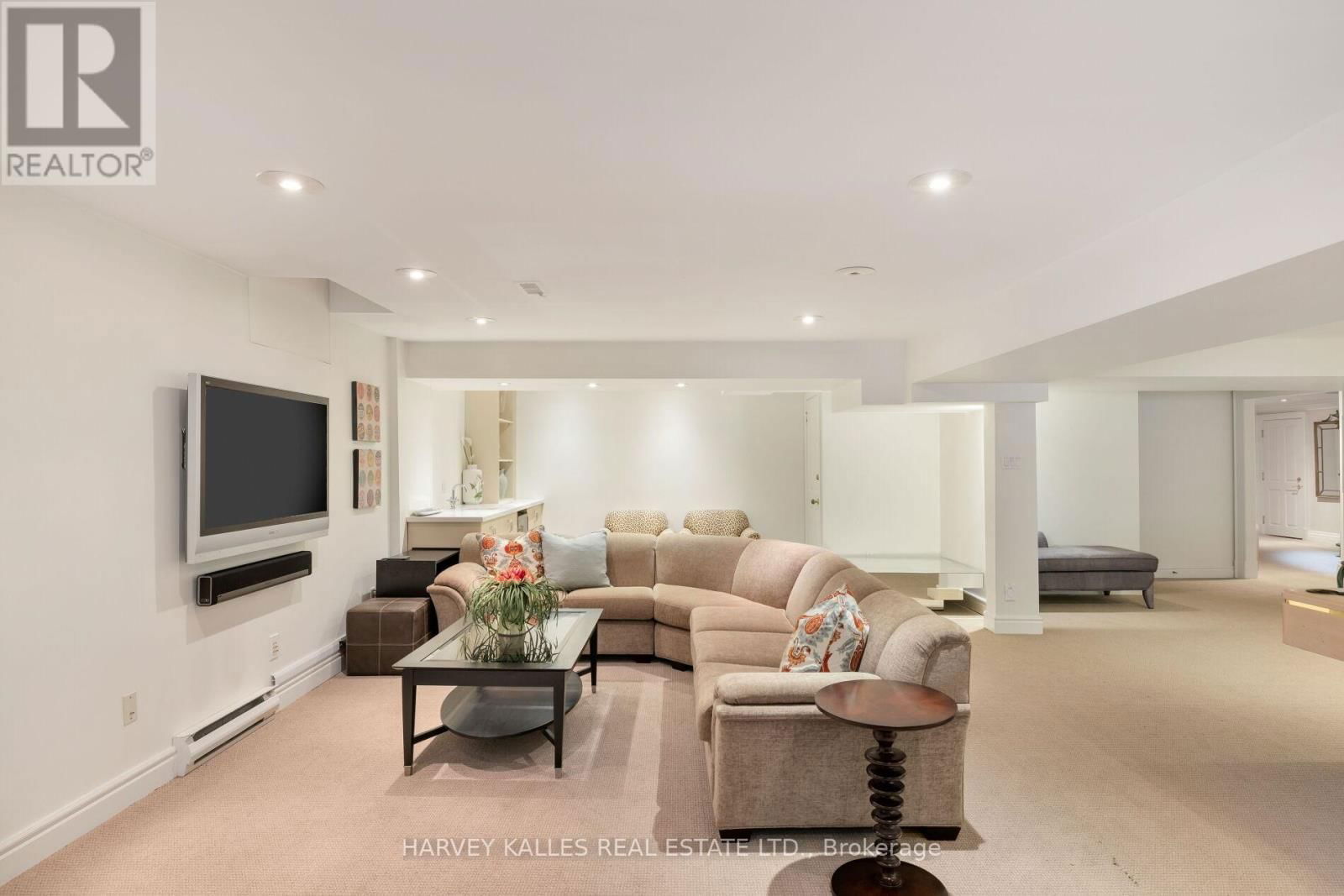 52 BERKINDALE DRIVE Image 30