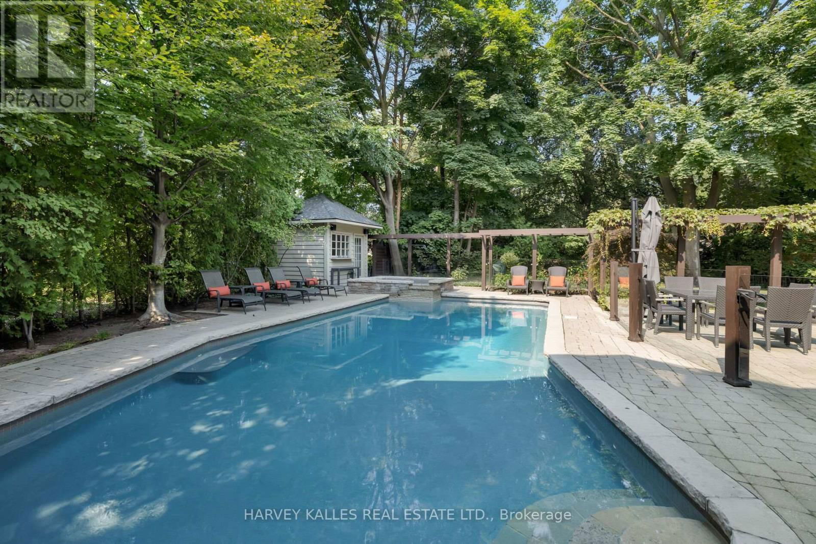 52 BERKINDALE DRIVE Image 36
