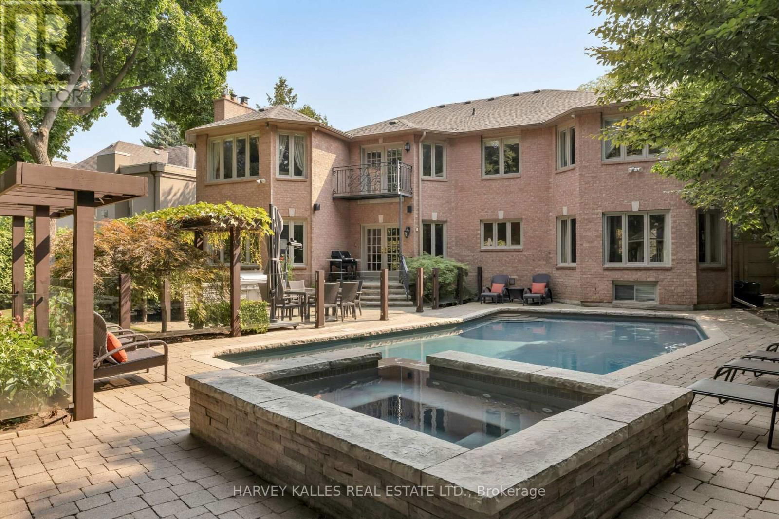 52 BERKINDALE DRIVE Image 39
