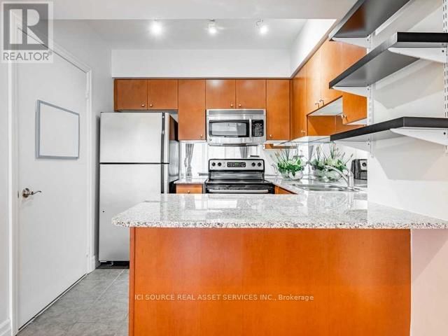 901 - 8 SCOLLARD STREET Image 1