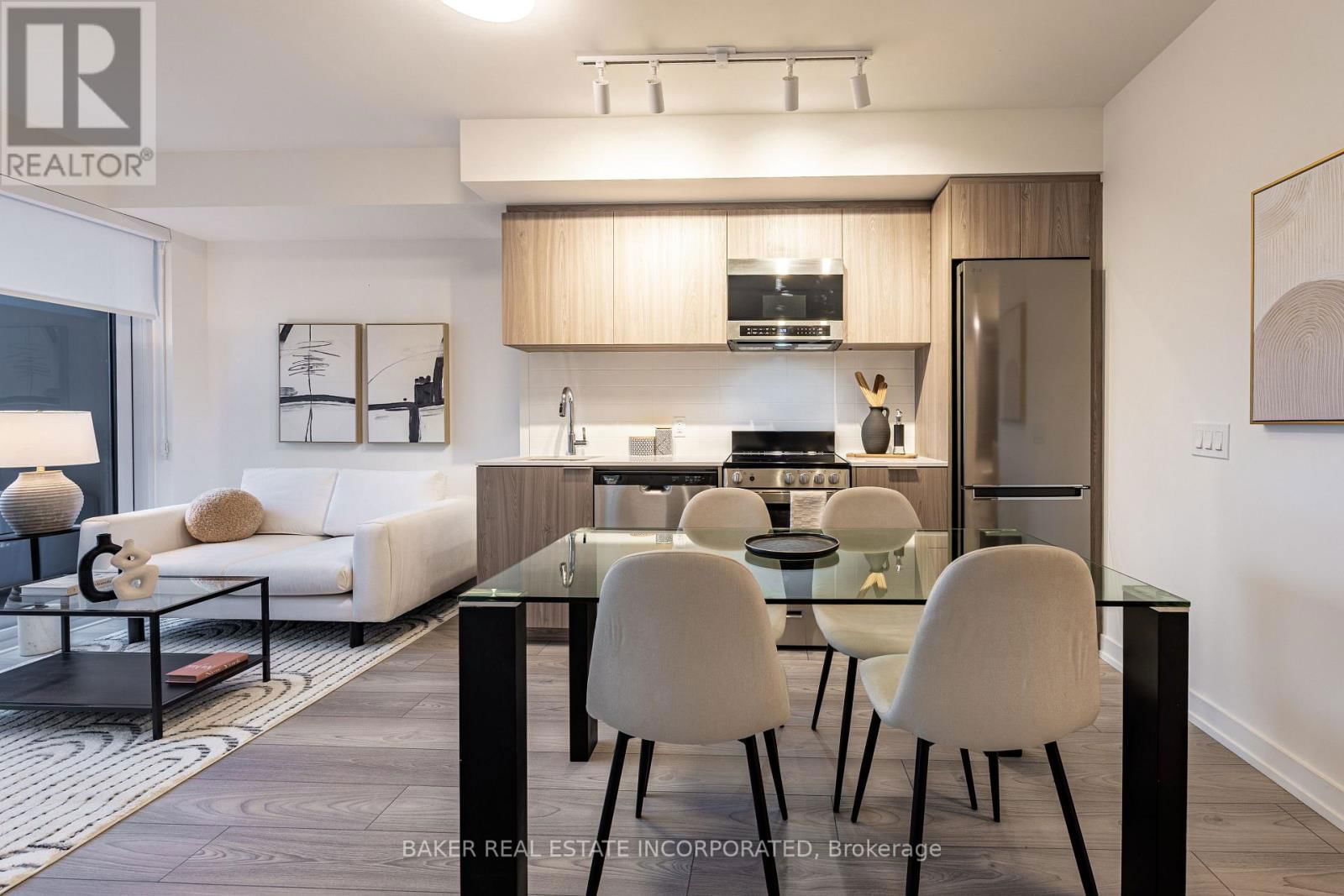 1807 - 223 REDPATH AVENUE Image 4