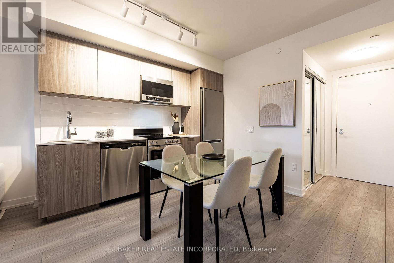 1807 - 223 REDPATH AVENUE Image 8
