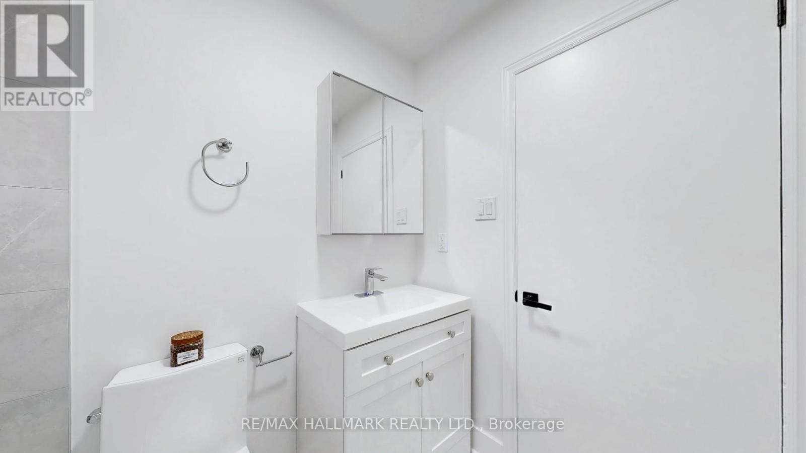 #2 Main - 663 SHEPPARD AVENUE WEST Image 21