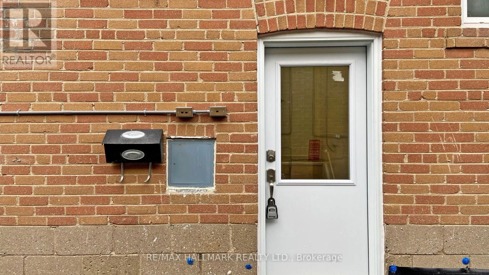 #2 Main - 663 SHEPPARD AVENUE WEST Image 24