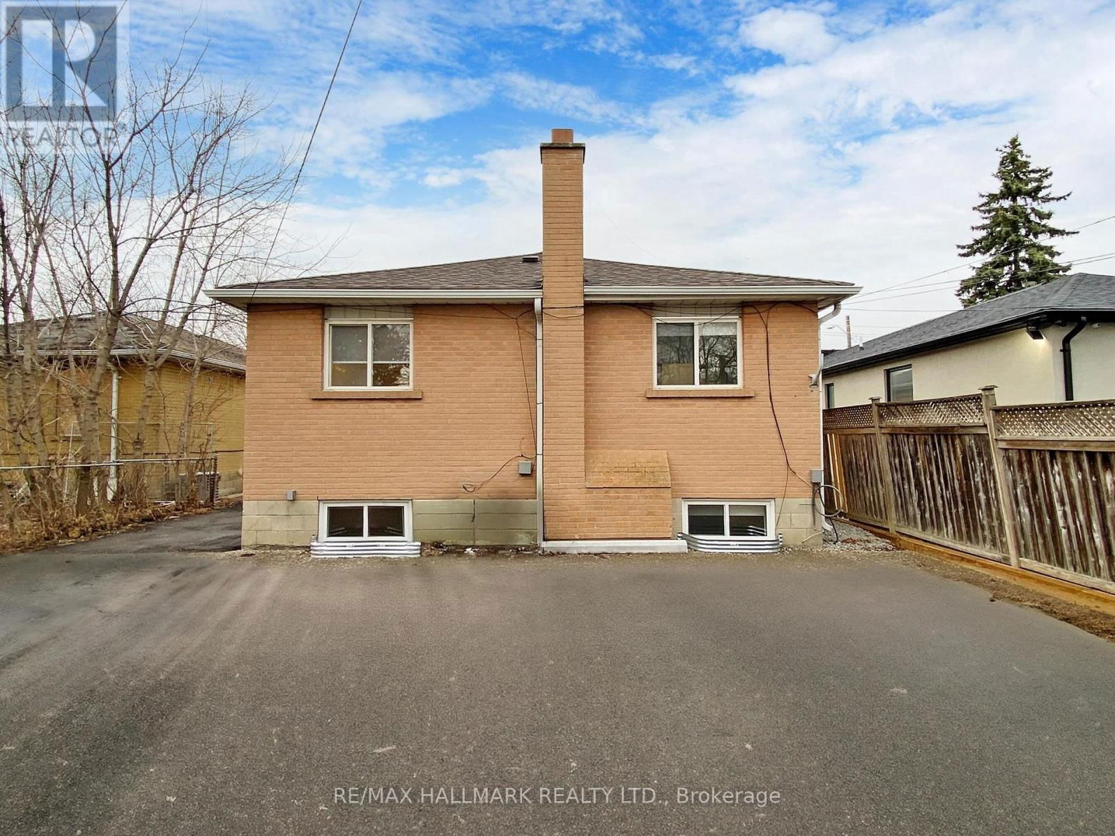 #2 Main - 663 SHEPPARD AVENUE WEST Image 25