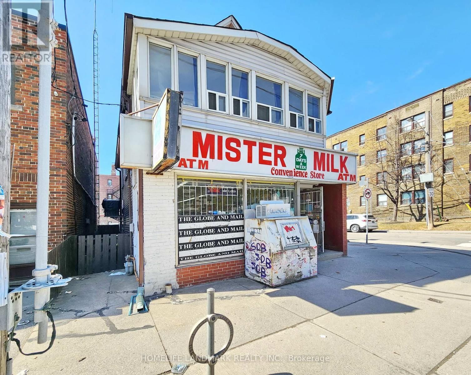 170 VAUGHAN ROAD Image 4