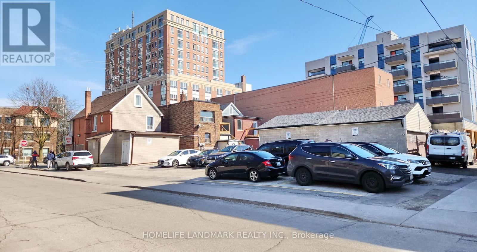 170 VAUGHAN ROAD Image 9