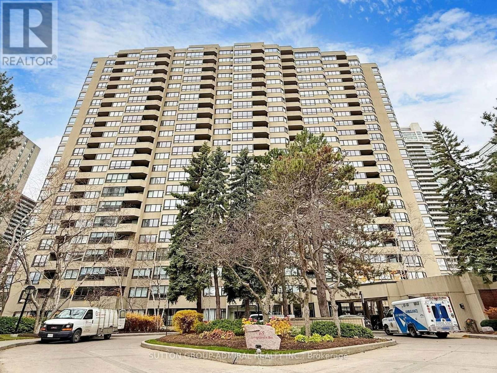 102 - 65 SPRING GARDEN AVENUE Image 32