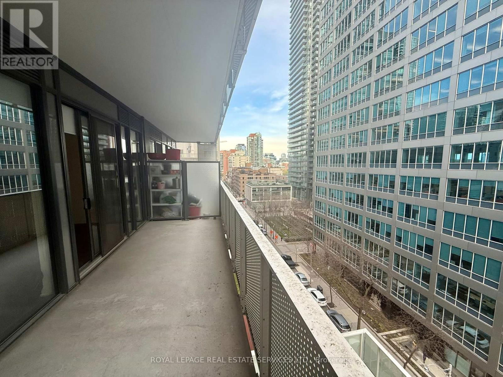 604 - 25 RICHMOND STREET EAST Image 11