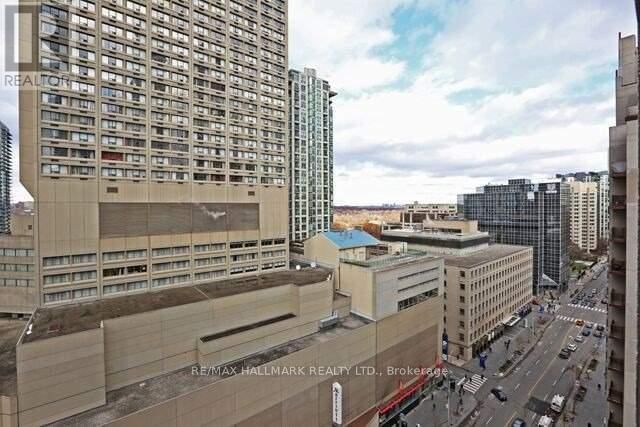 1203 - 55 BLOOR STREET EAST Image 29