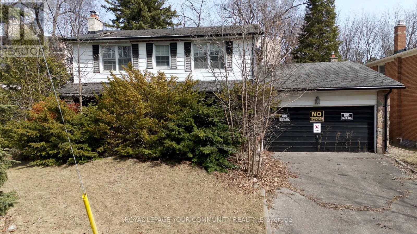225 OLD YONGE STREET Image 2