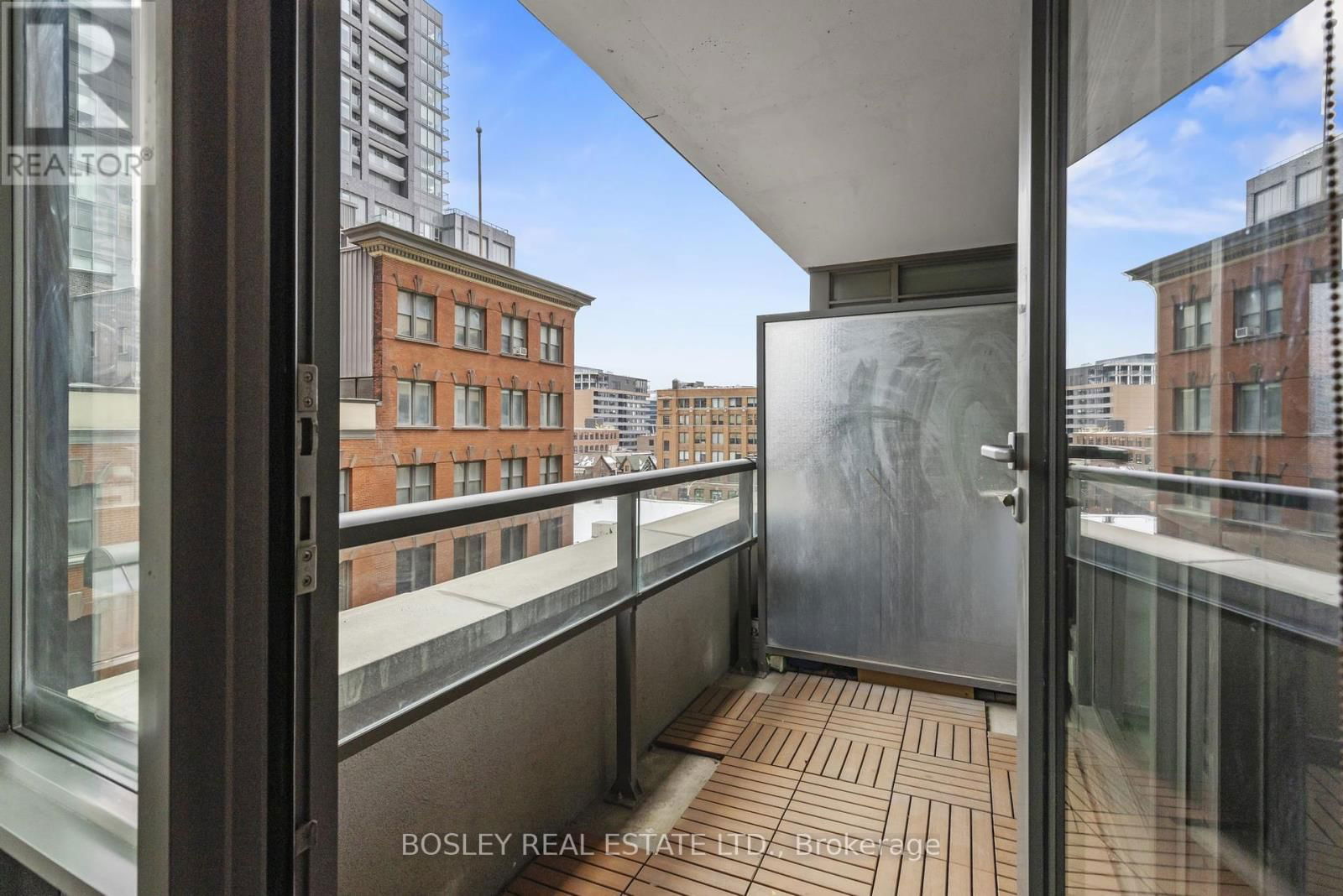 507 - 8 CHARLOTTE STREET Image 20