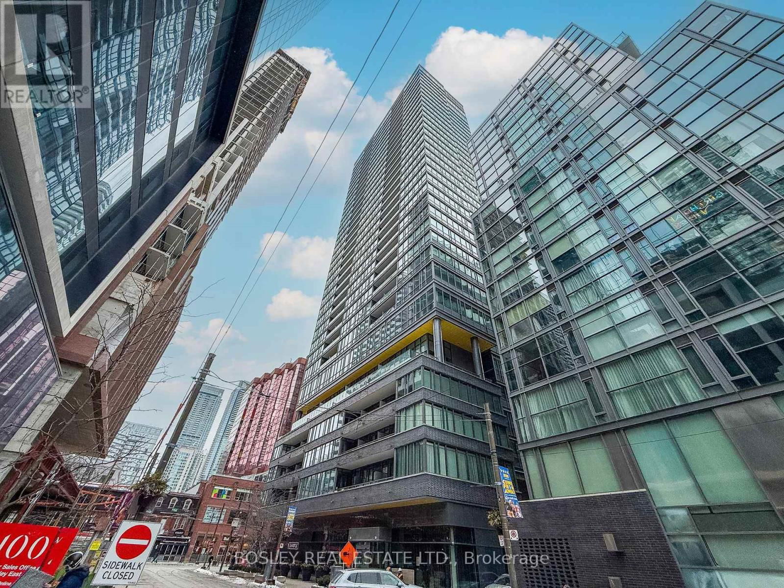 507 - 8 CHARLOTTE STREET Image 37