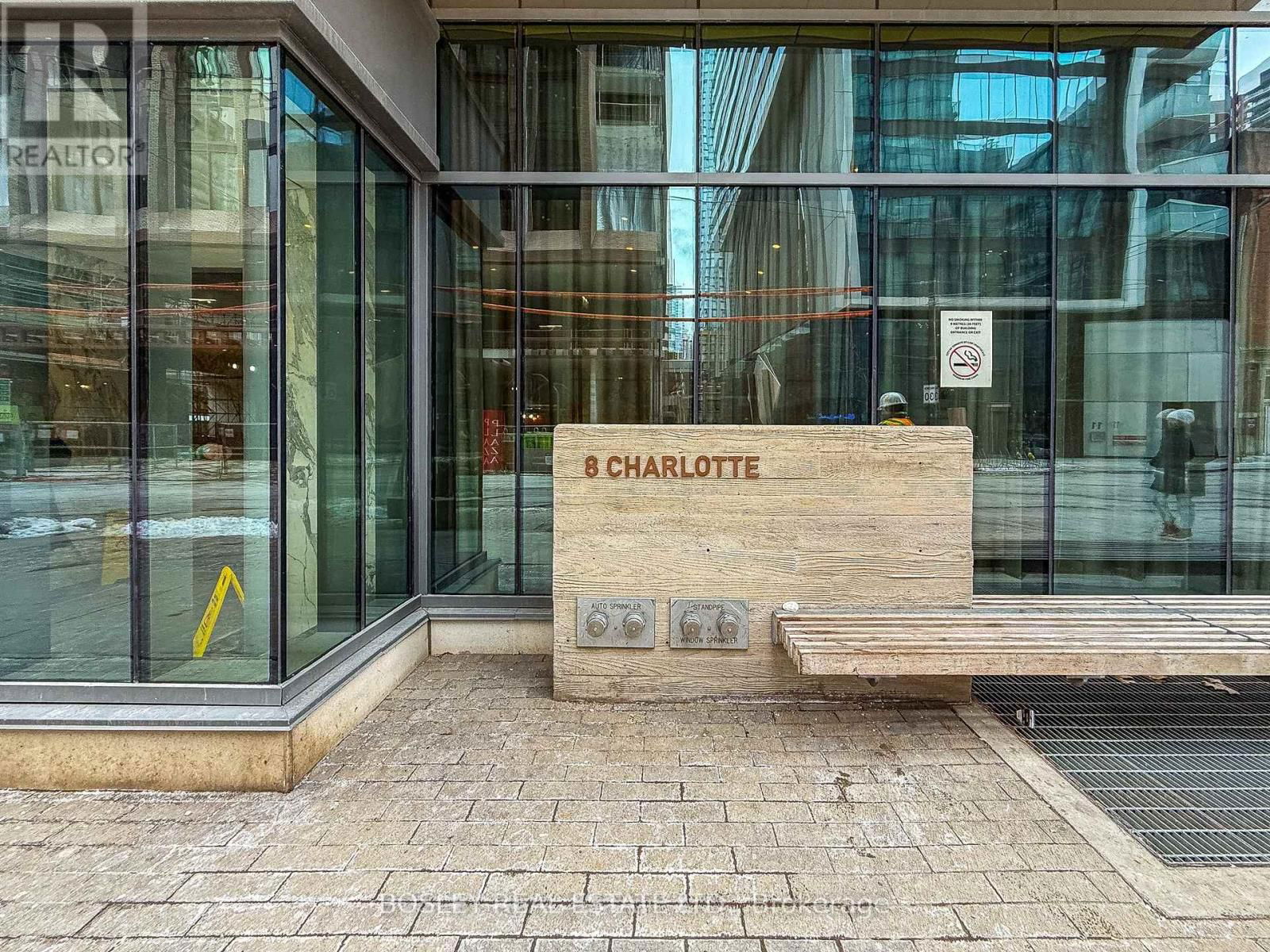 507 - 8 CHARLOTTE STREET Image 38