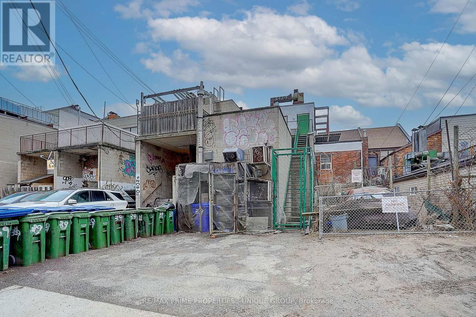 39 BALDWIN STREET Image 38
