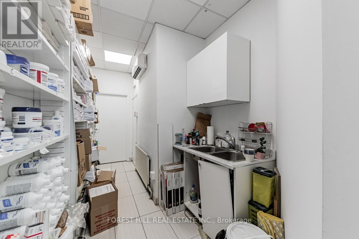 1398 YONGE STREET Image 7