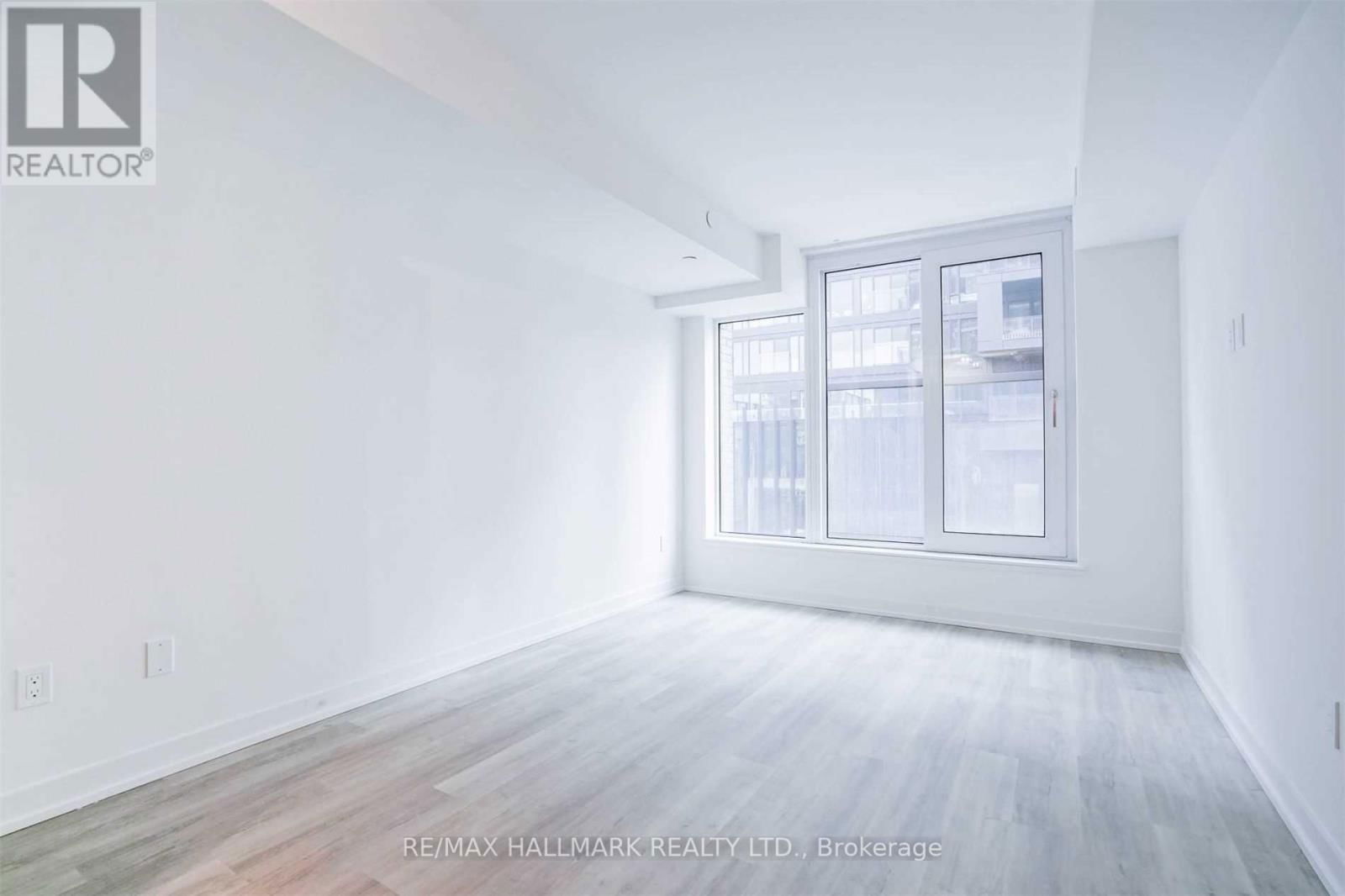507 - 2 AUGUSTA AVENUE Image 18