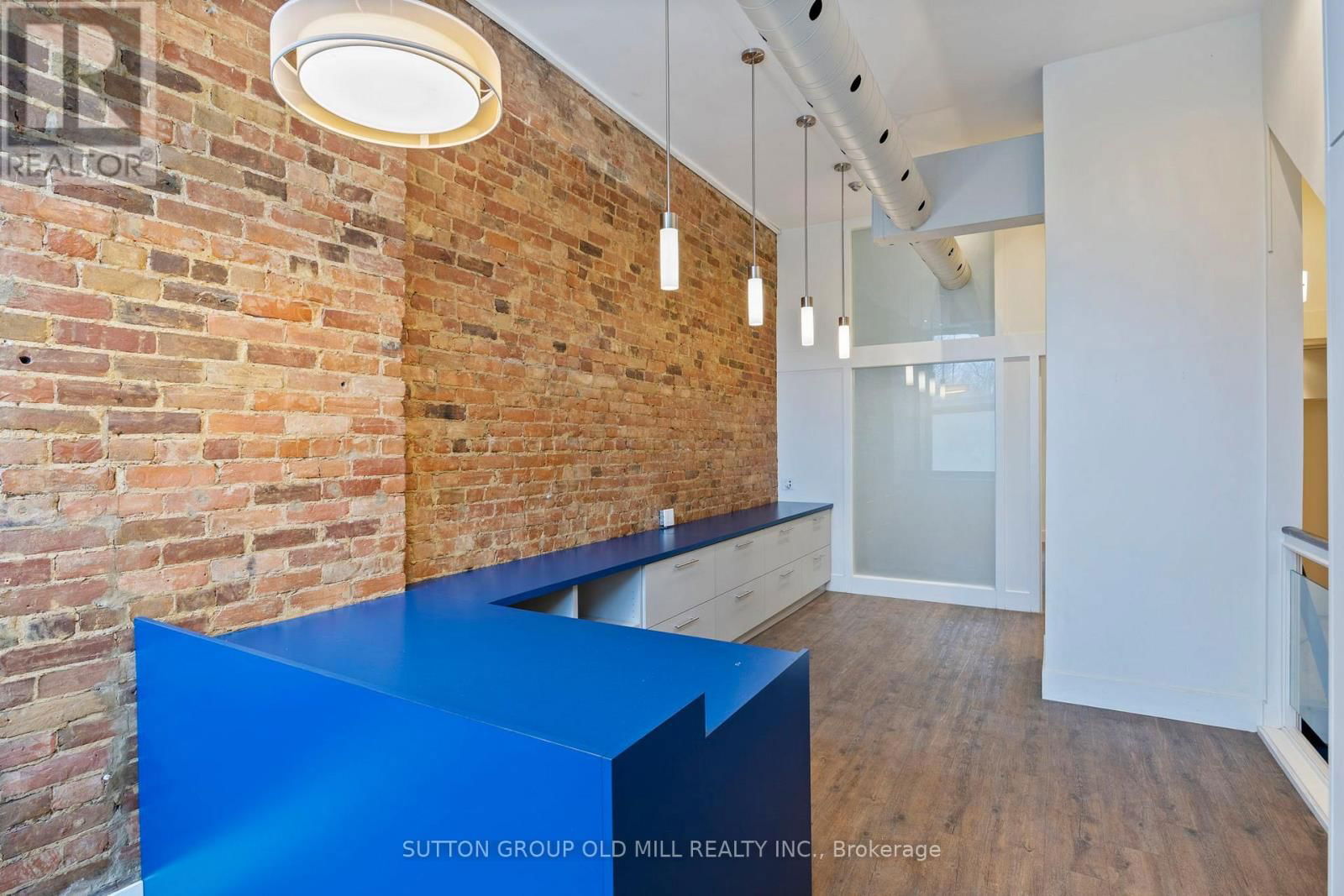 Main - 207 QUEEN STREET EAST Image 6