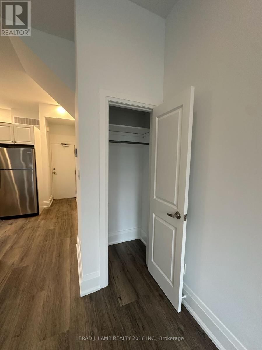 2 - 68 SUMACH STREET Image 2