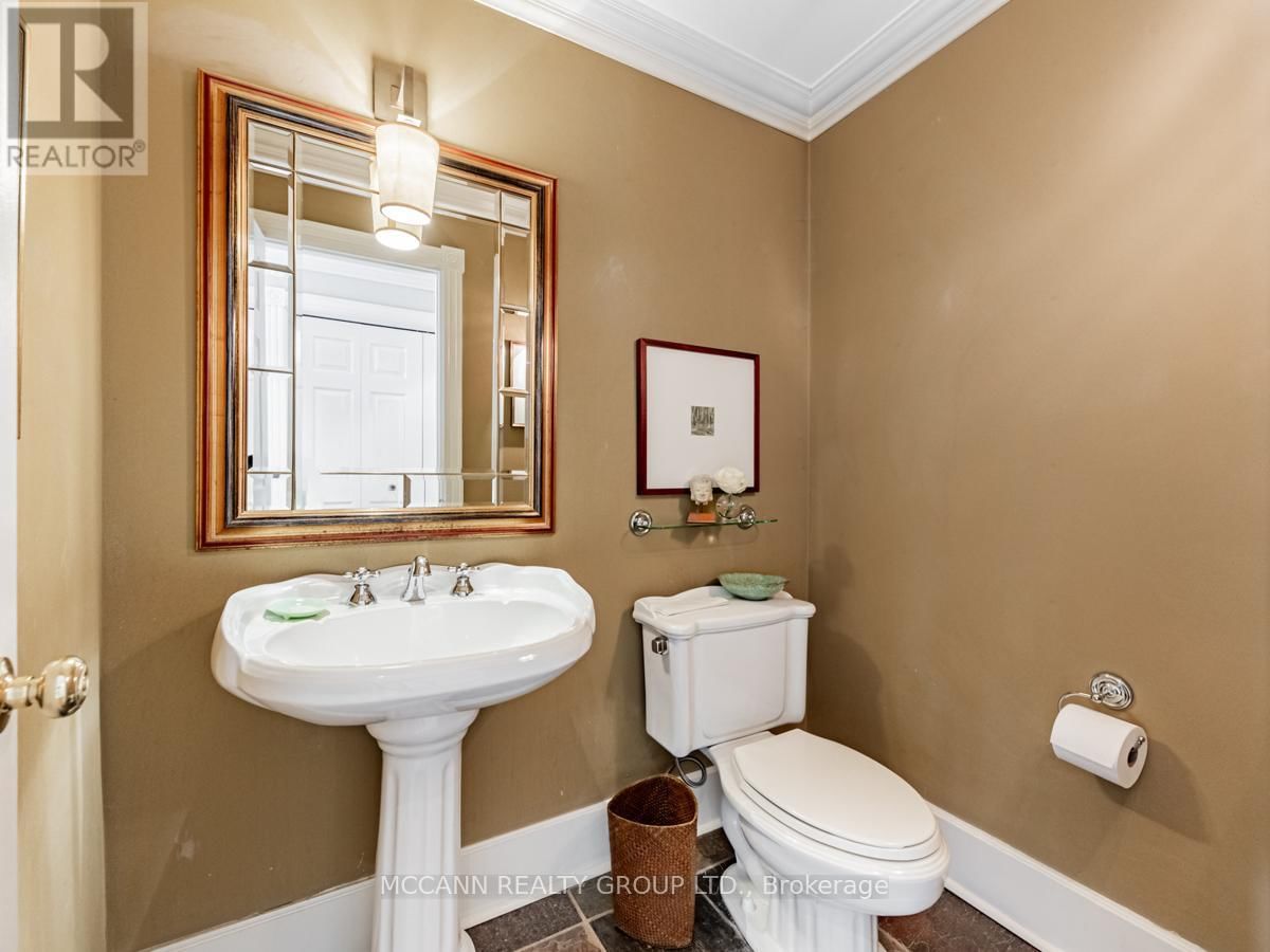 237 EMPRESS AVENUE Image 11
