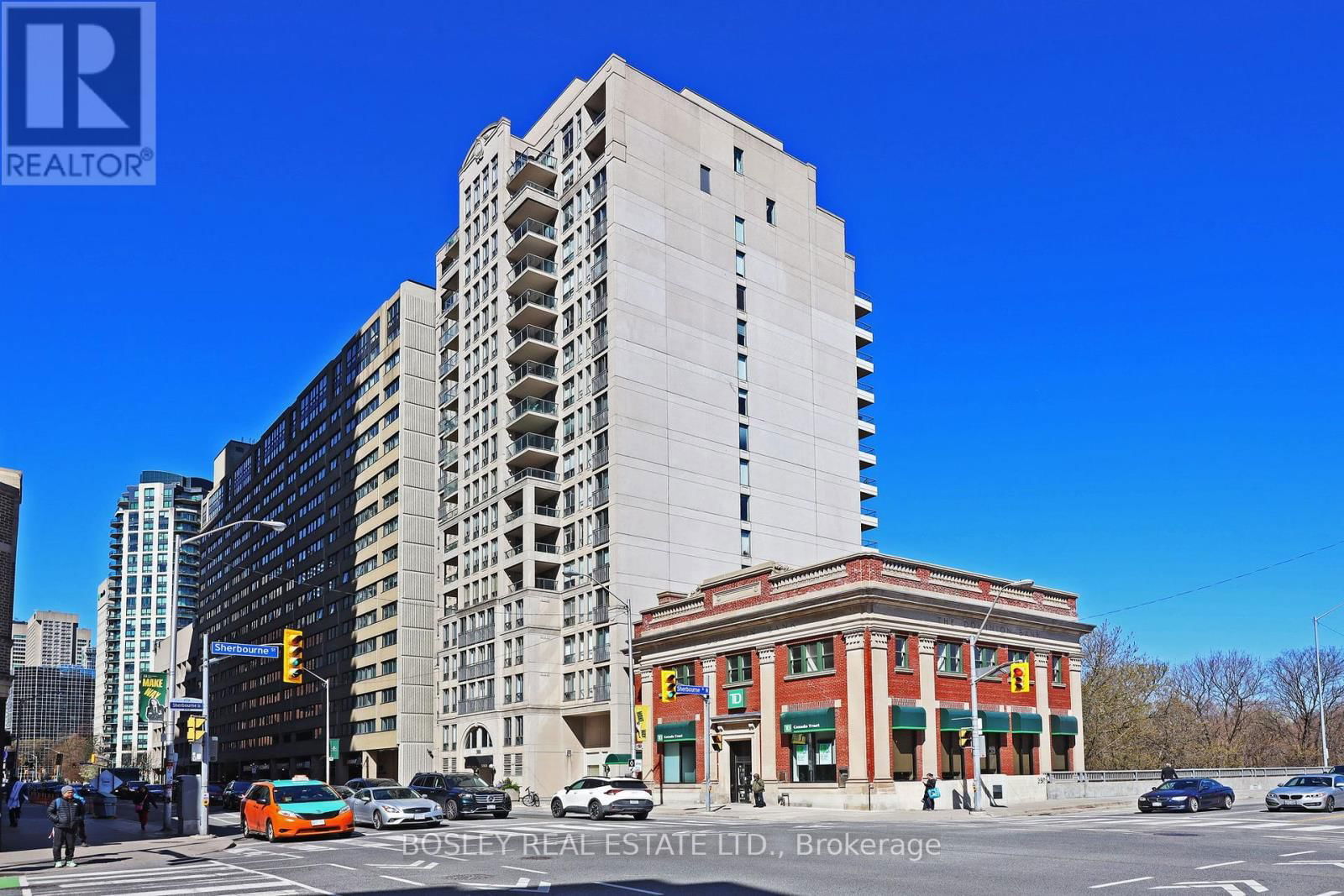 802 - 388 BLOOR STREET EAST Image 1