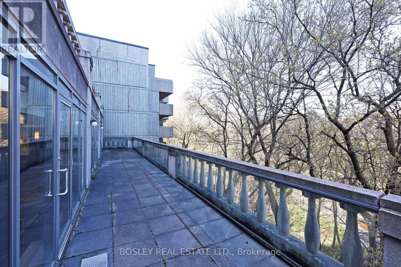 802 - 388 BLOOR STREET EAST Image 36